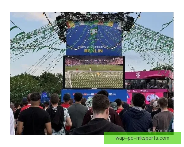 用海信电视畅享高清足球直播点燃客厅沉浸式观赛激情时刻